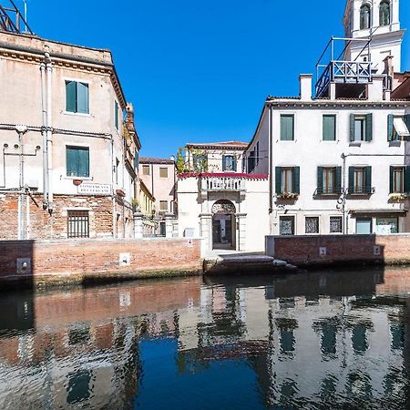 Ln Luxe Apartment Venice Canal View 외부 사진