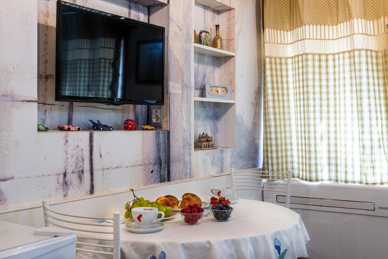 Ln Luxe Apartment Venice Canal View 외부 사진