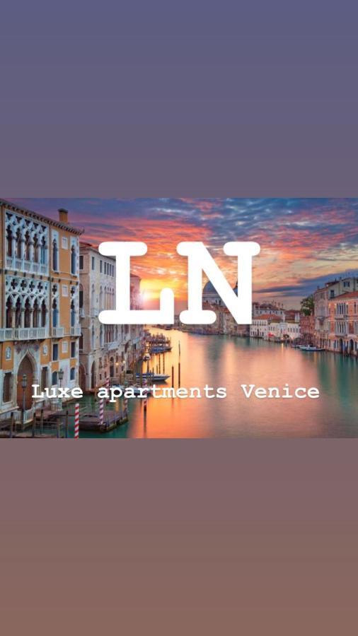 Ln Luxe Apartment Venice Canal View 외부 사진